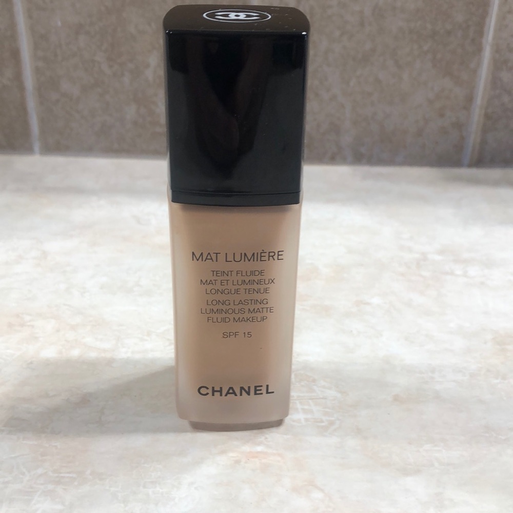 Chanel foundation